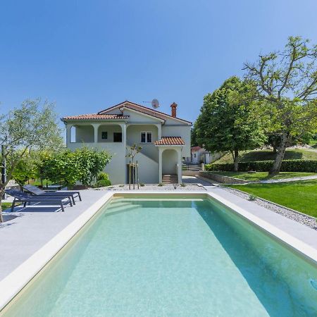 Holiday Home Carlo - Ipc102 By Interhome Pićan Zewnętrze zdjęcie